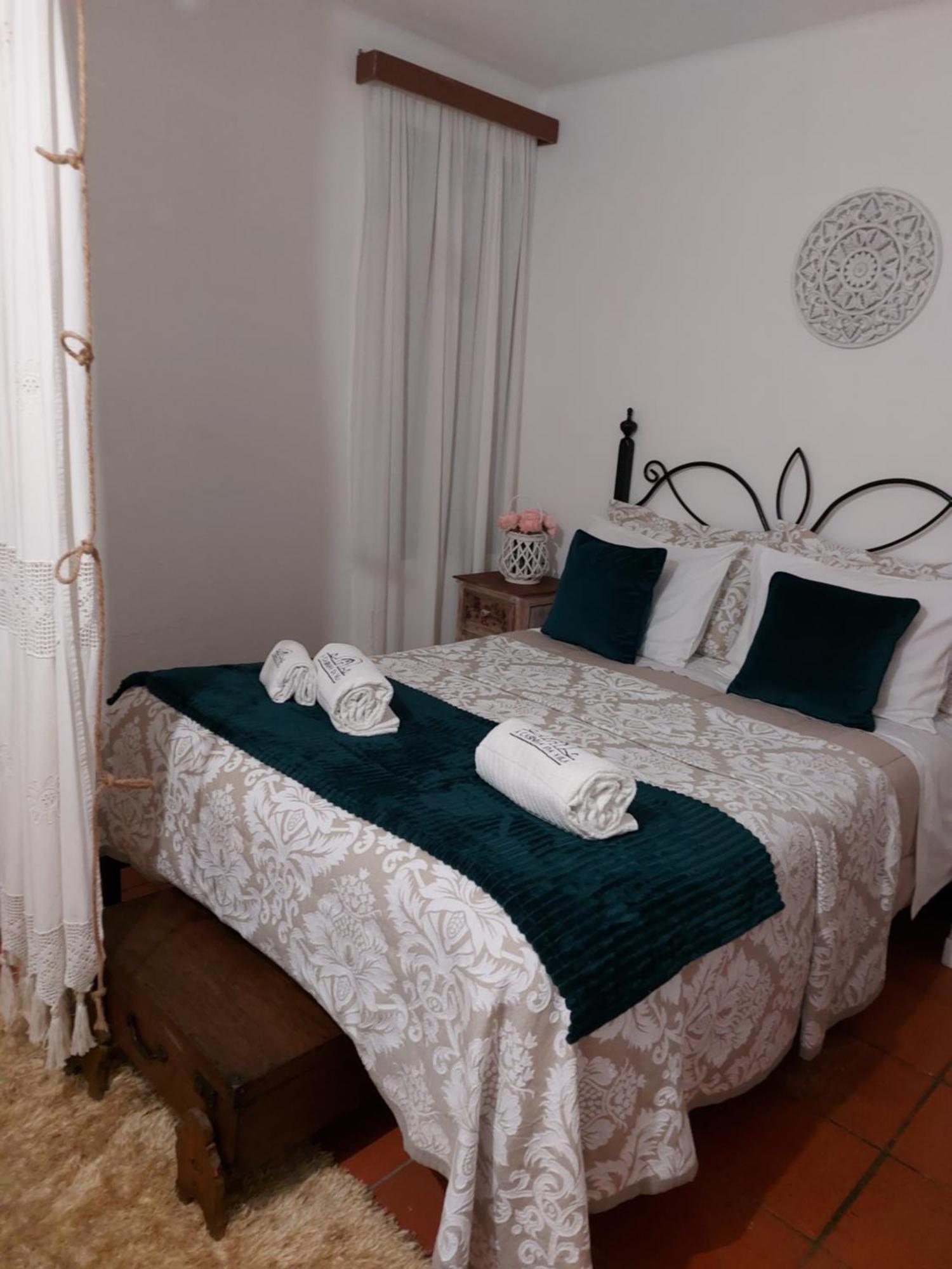 A Casinha Da Vila Vila Viçosa Екстериор снимка